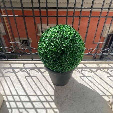 “La Pinta” Elegante Appartamento Al Vomero Νάπολη Εξωτερικό φωτογραφία