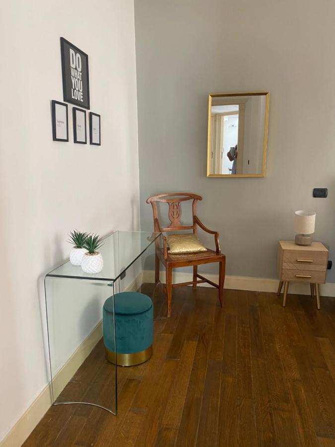 “La Pinta” Elegante Appartamento Al Vomero Νάπολη Εξωτερικό φωτογραφία