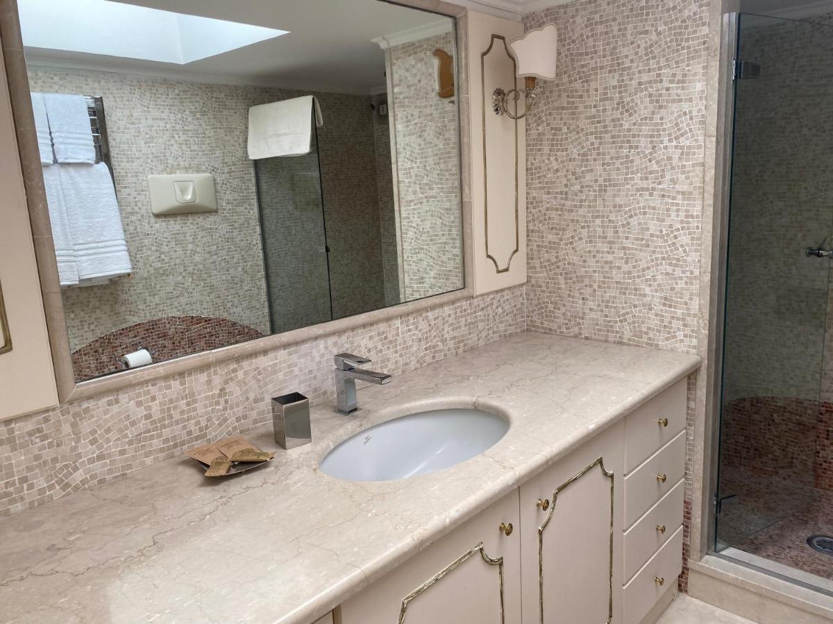 “La Pinta” Elegante Appartamento Al Vomero Νάπολη Εξωτερικό φωτογραφία